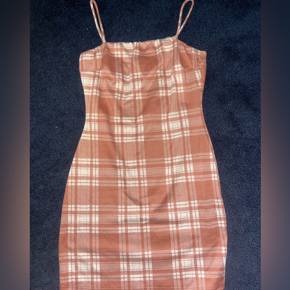 Cute pink plaid Windsor dress